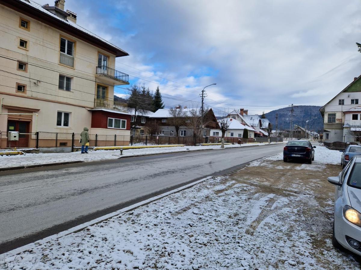 Apartamentul Florilor De Fan Azuga Kültér fotó